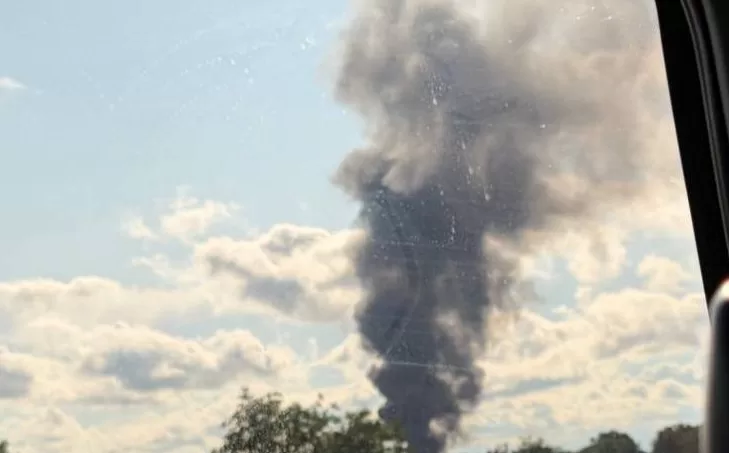 В Новобаварском районе Харькова после удара БПЛА загорелась крыша дома / Фото: соцсети