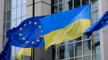 Прапори України та ЄС / Фото: depositphotos