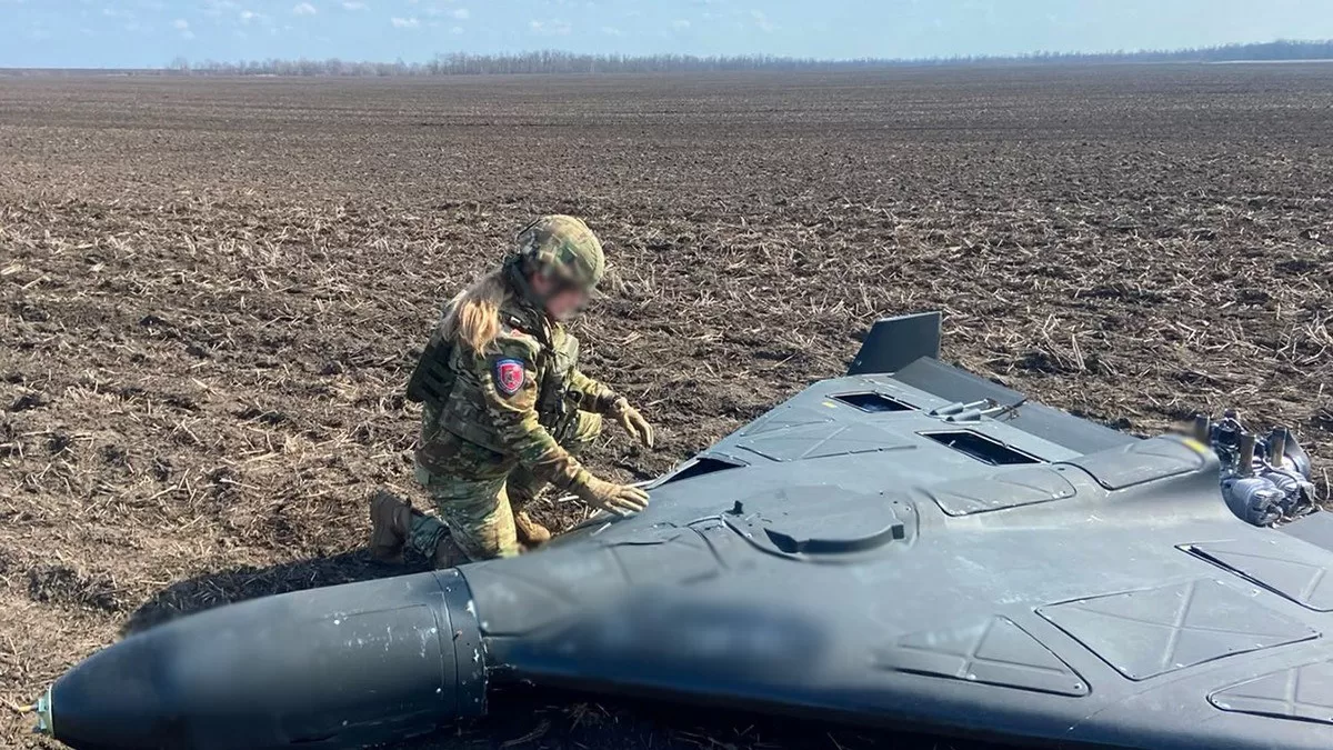 Взрывотехники полиции Житомирской области ликвидируют последствия вражеских атак. Архивное фото / Фото: Нацполиция