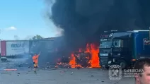 Після атаки на сел. Пісочин пошкоджено 6 автомобілів, 2 причепи / Фото: Харківська ОВА