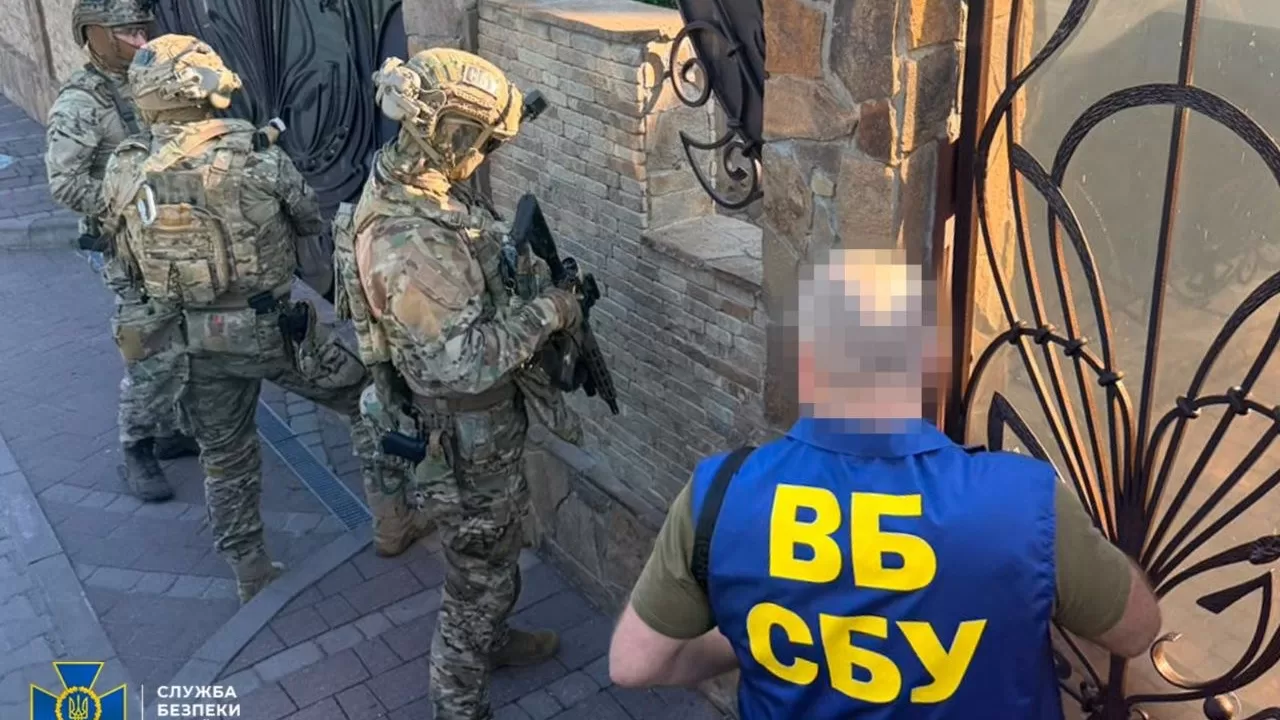 Заступника голови Хмельницької ОВА викрили на хабарях за ремонт доріг / Фото: СБУ