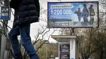 Російські компанії програють армії боротьбу за працівників / Фото: AFP