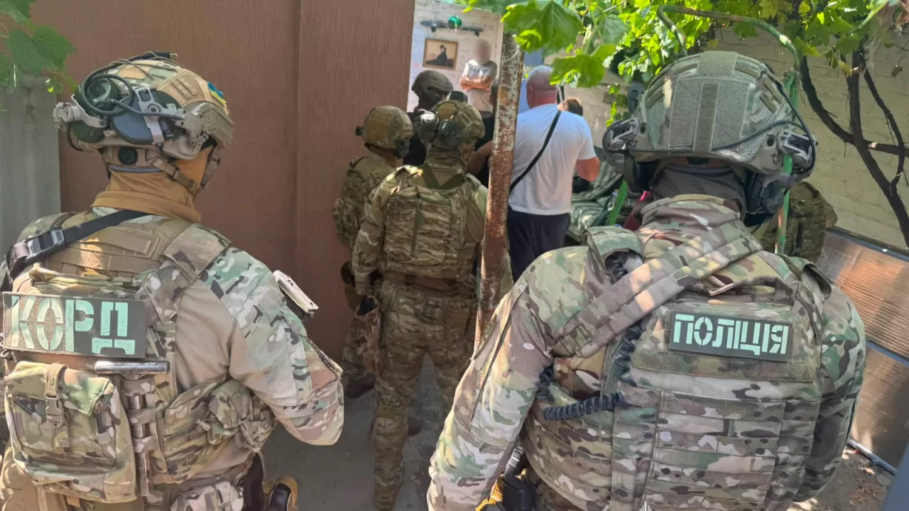 В Павлограде задержали двух мужчин по подозрению в вымогательстве / Фото: ГУНП в Днепропетровской области