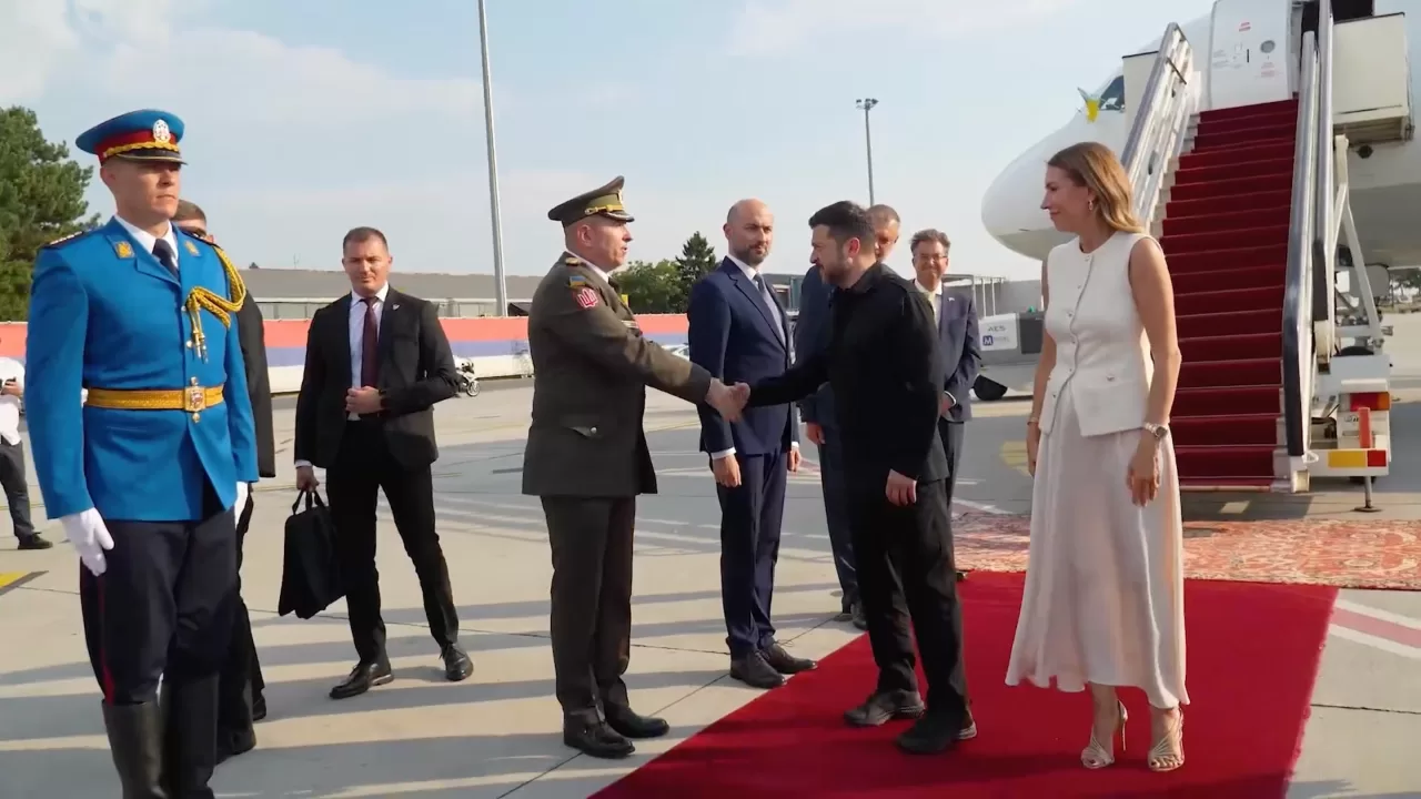 После визита Вучича в Киев Зеленский впервые прибыл в Белград / Фото: скриншот