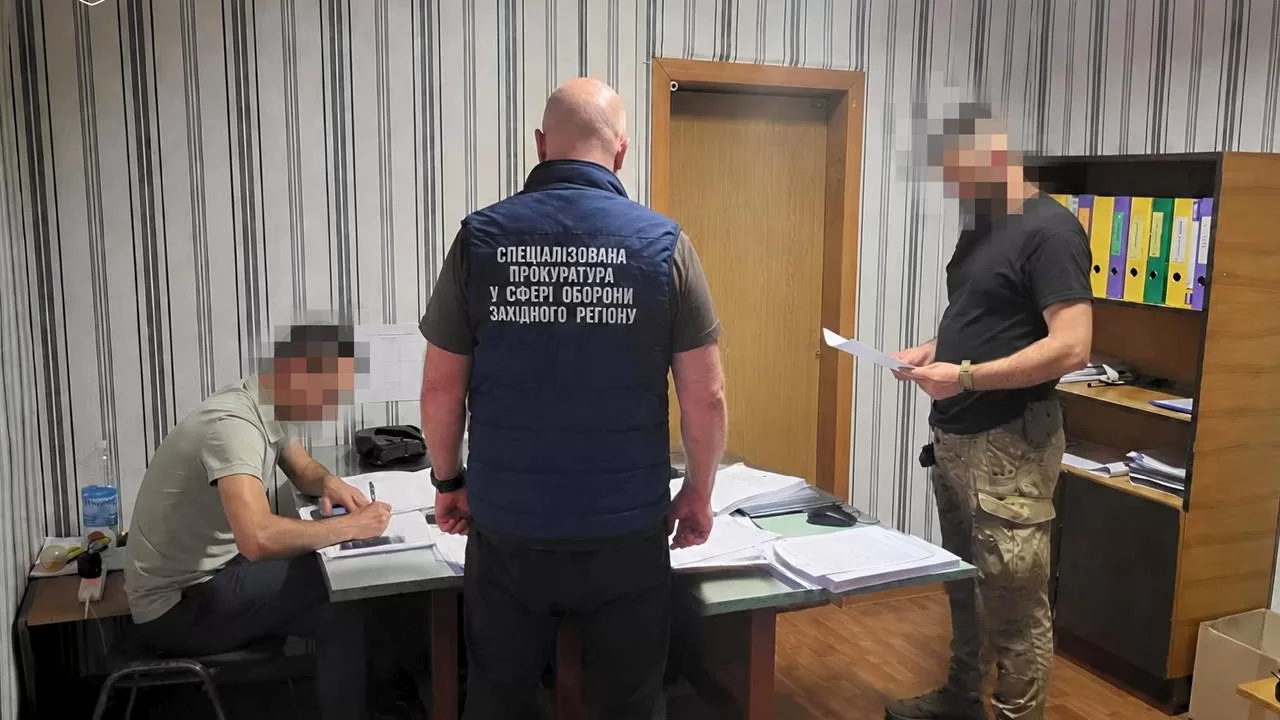 Подписал приказы на 16 млн гривен: военного должностного лица подозревают в служебной халатности / Фото: Прокуратура