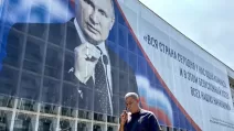 Россия ежемесячно теряет 30 000 человек, а регионы страны вынуждены поставлять людей в «мясорубку» / Фото: AFP