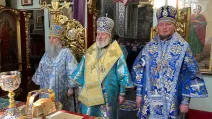 Митрополит Тульчинский и Брацлавский Сергий из УПЦ МП (в центре) / Фото: открытые источники