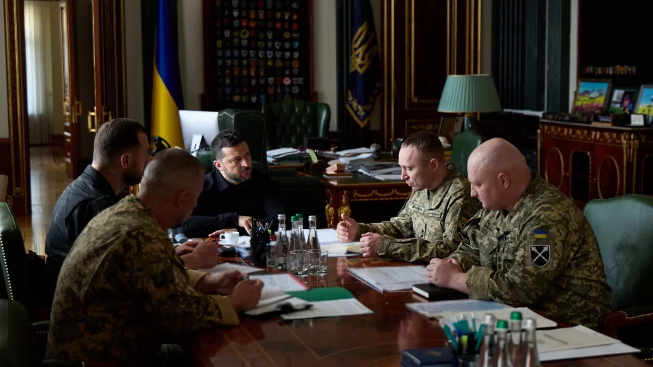 Доклад Зеленскому о ситуации на фронте / Фото: t.me/V_Zelenskiy_official