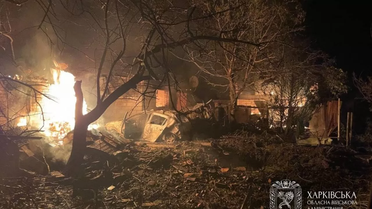 У Вербівці  Ізюмського району пошкоджені два приватні будинки, господарча споруду та два автомобілі / Фото: Харківська ОВА
