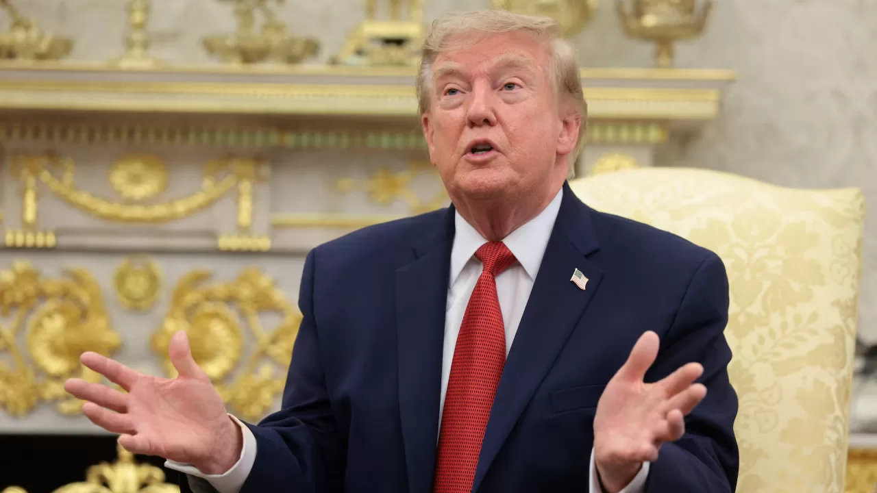 Президент США Дональд Трамп выступает в Овальном кабинете Белого дома. 17 августа 2026 года / Фото: Reuters