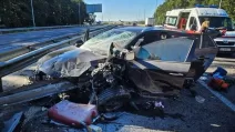 Пошкоджений внаслідок ДТП легковик на Київщині / Фото: ДСНС