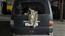 Розбитий мікроавтобус ТЦК / Фото: Суспільне Луцьк