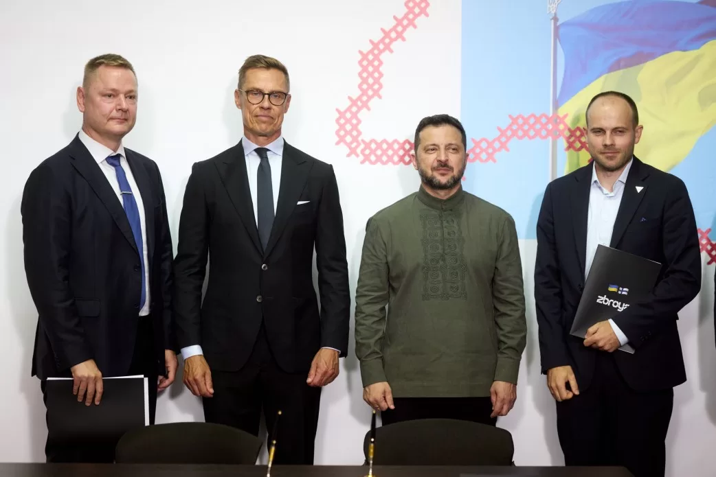 Президент Украины Владимир Зеленский и президент Финляндии Александр Стубб подписали три документа о сотрудничестве в области развития потенциала на суше, на море и в воздухе / Фото: ОПУ