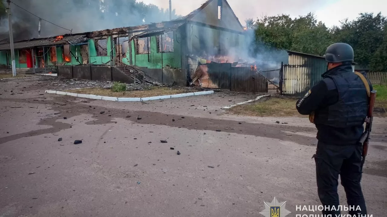 Здание, уничтоженное российским БпЛА / Фото: ГУНП в Сумской области