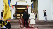 Zelenskyy was awarded the "Order of the Republic" during his visit to Chisinau / Photo: Office of the President of Ukraine