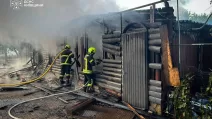 Рятувальники всю ніч працювали на місцях атак РФ у Київській області / Фото: ДСНС