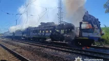 Російський дрон влучив у пасажирський потяг на Харківщині / Фото: Поліція Харківської області
