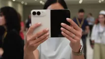Новый складной iPhone Duo / Фото: The Wall Street Journal