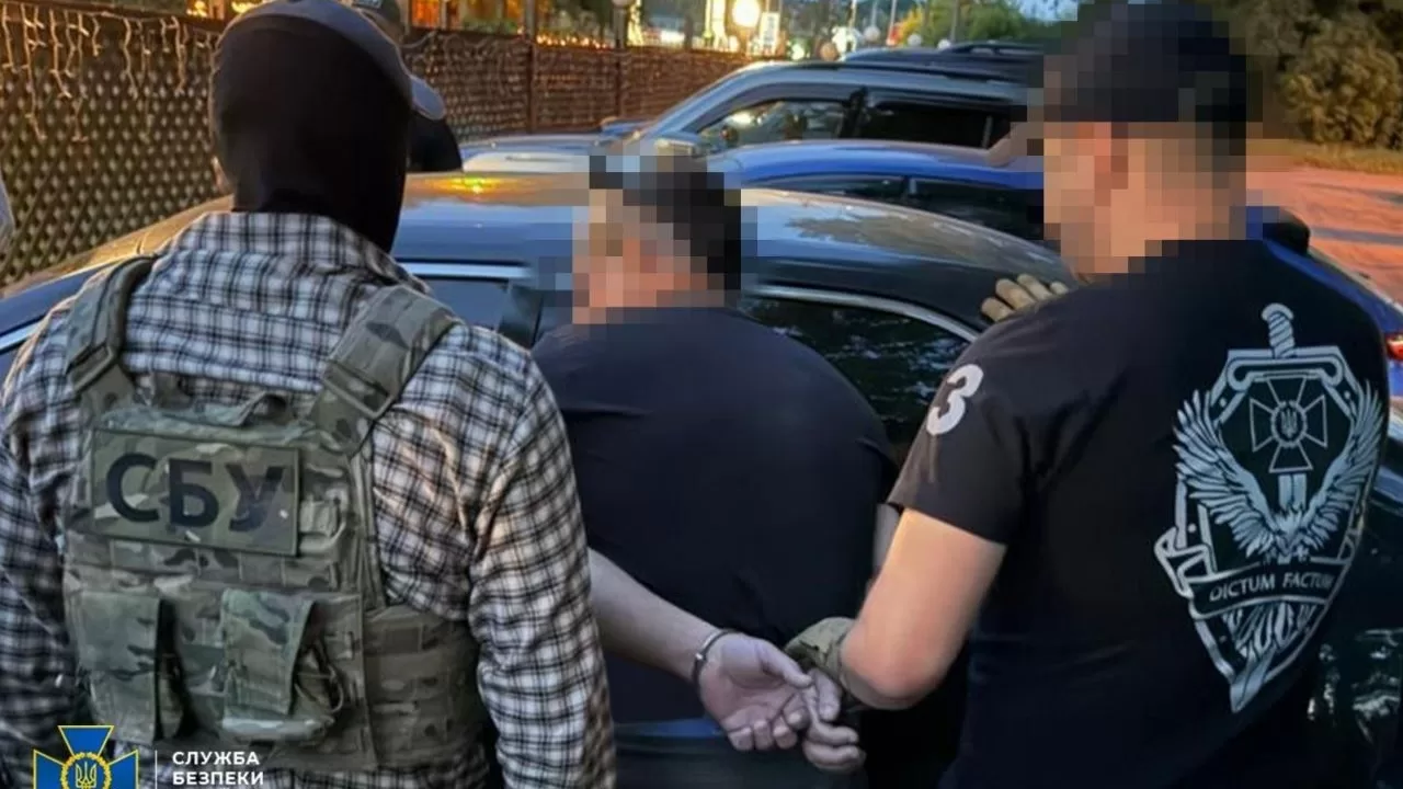 Разоблачена группа, которая готовила теракты, поджоги и нападение на активиста / Фото: СБУ