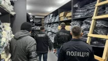 Тысячи единиц контрафакта известных брендов / Фото: Офис Генерального прокурора