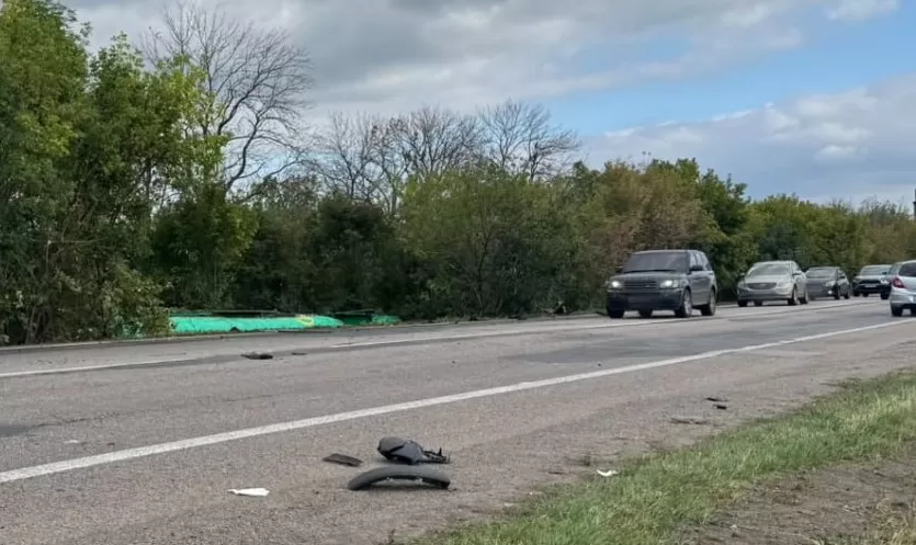 У ДТП під Харковом після зіткнення з бензовозом загинув водій легковика / Фото: Нацполіція 