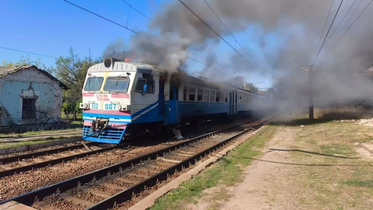 Уражений поїзд на Харківщині / Фото: Укрзалізниця