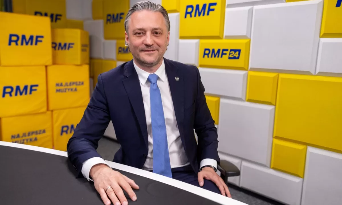 Бартош Гродецкий в эфире RMF24 / Фото: RMF24