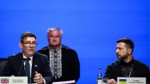 Премьер-министр Великобритании Энди Бернем и президент Украины Владимир Зеленский / Фото: HENRY NICHOLLS/REUTERS