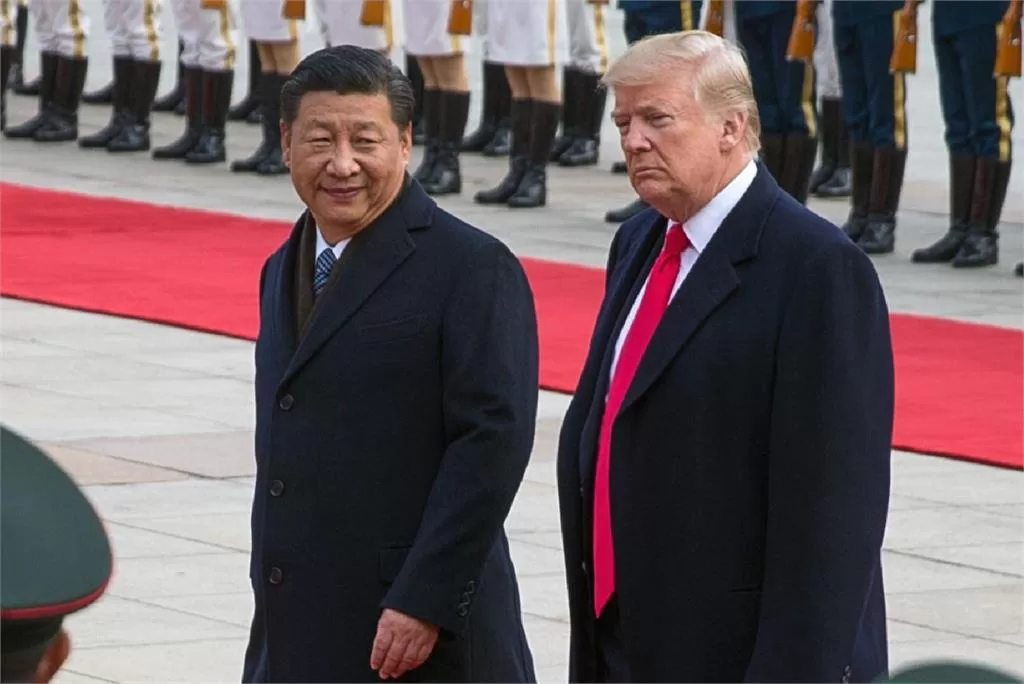 Президент США Дональд Трамп и лидер Китая Си Цзиньпин во время встречи у Белого дома в Вашингтоне / Фото: ftvnews.com