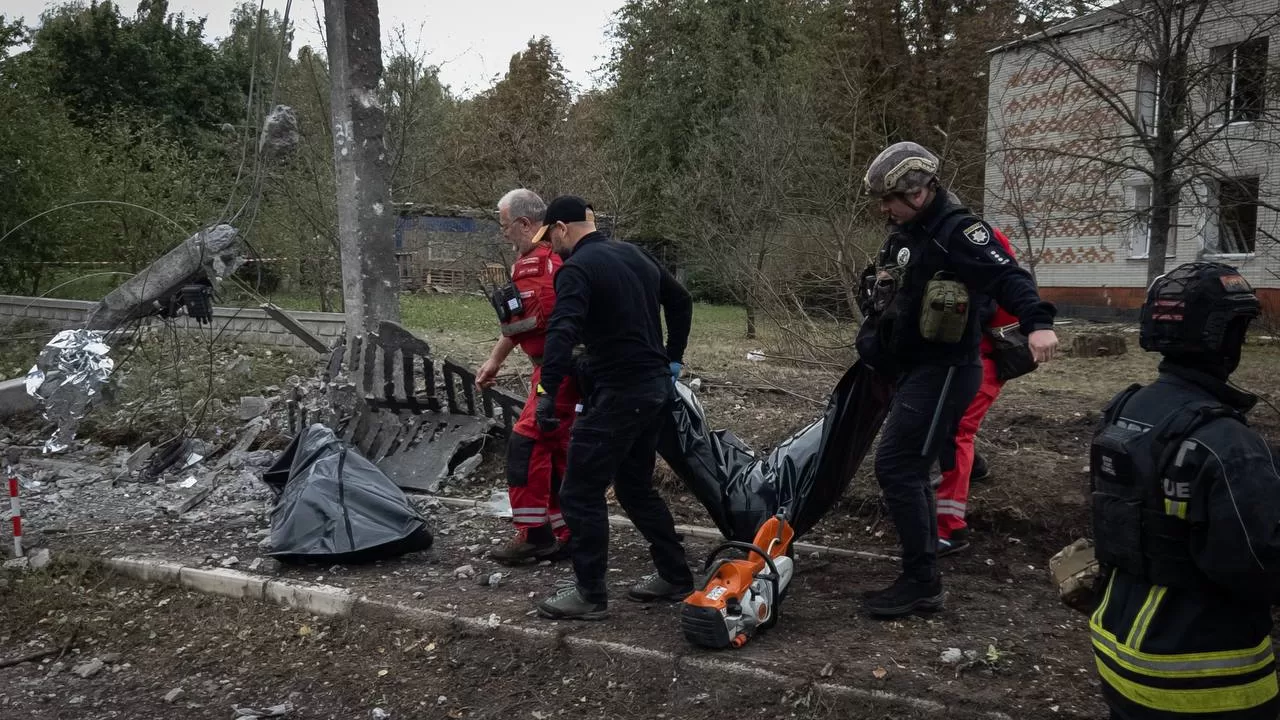 Росія атакувала Суми трьома КАБами: є загиблі та поранені / Фото: Сумська ОВА