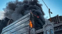 Пожежа у медцентрі "Добробут" у Києві / Фото: ДСНС