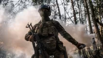 Украинский военнослужащий во время выполнения боевой задачи / Иллюстративное фото: Генштаб ВСУ
