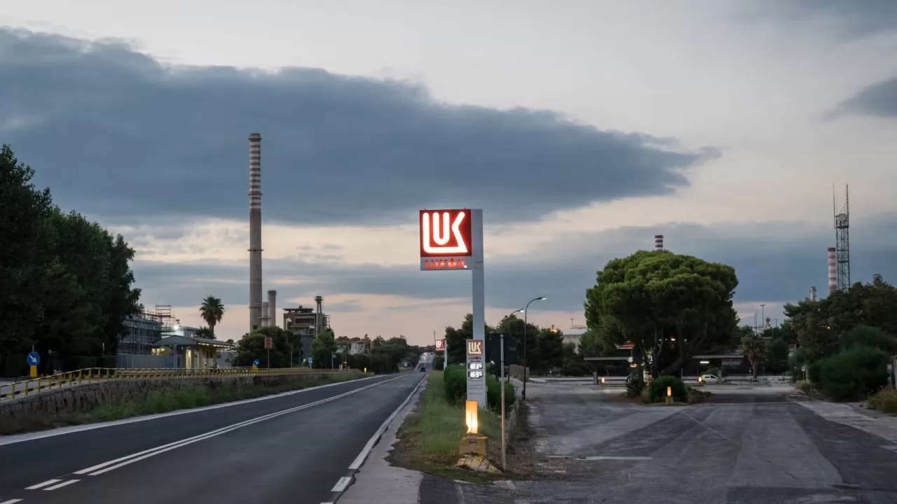 Угода ще не завершена і потребує схвалення Міністерства фінансів США / Фото: The New York Times