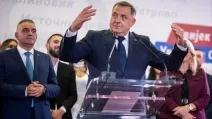 Милорад Додик во время выступления после объявления предварительных результатов выборов в Боснии и Герцеговине / Фото: AP