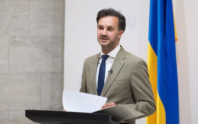 Речник Міністерства закордонних справ України Георгій Тихий під час брифінгу / Фото: Віталій Носач / РБК-Україна