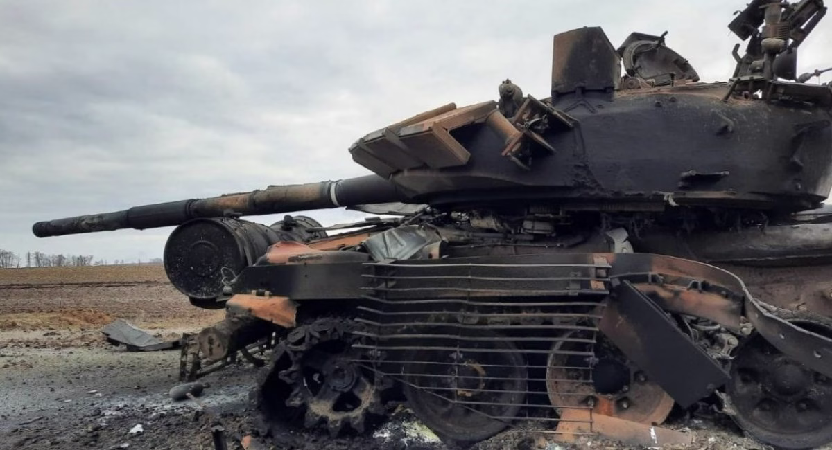 Знищений російський танк / Фото: defence-ua.com