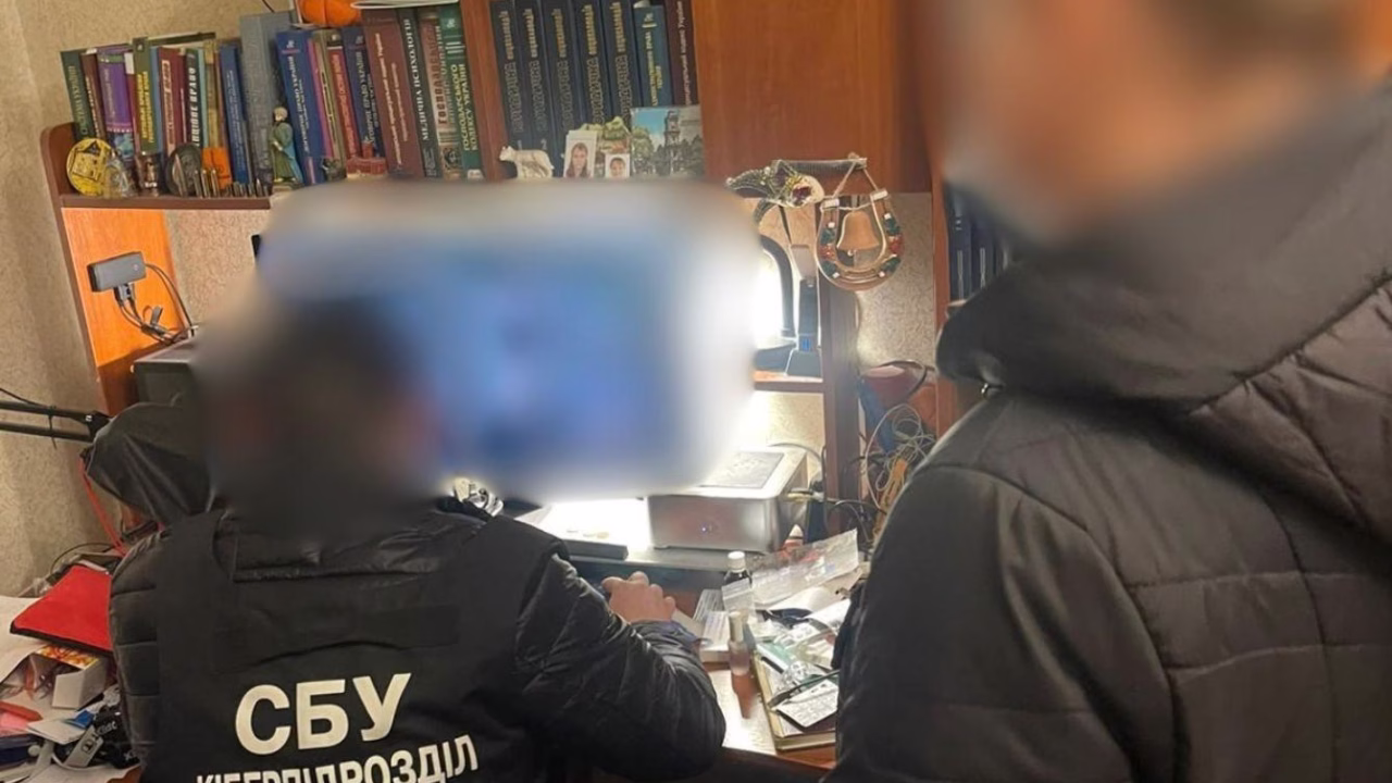 Правоохранители задержали киевлянку за публикацию работы ПВО / Фото: Киевская городская прокуратура