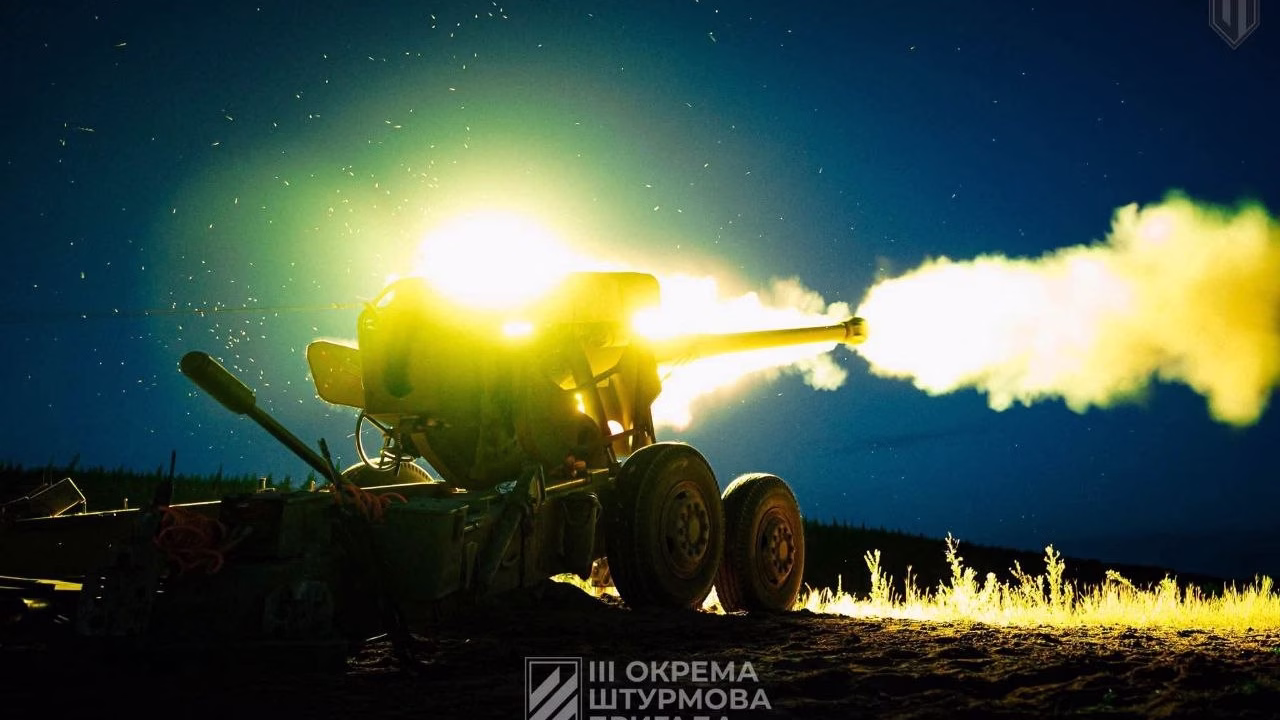 Украинская артиллерия ведет огонь по позициям российских войск / Фото: Третья отдельная штурмовая бригада