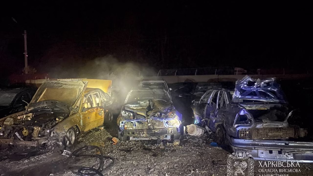 Знищені та пошкоджені автомобілі після російської атаки на Харківщину / Фото: Харківська ОВА