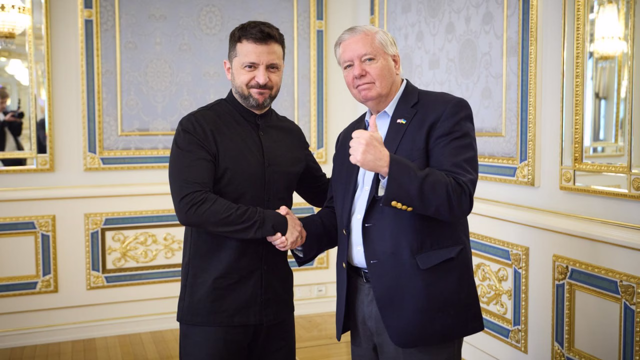 Зеленский опубликовал фото с Грэмом на фоне решения Трампа по санкциям / Фото: Офис президента