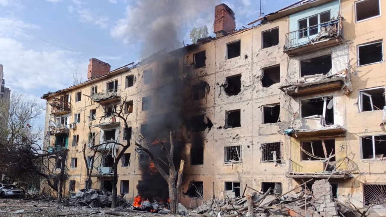 Пожар после удара РФ по Краматорску / Фото: Донецкая областная прокуратура