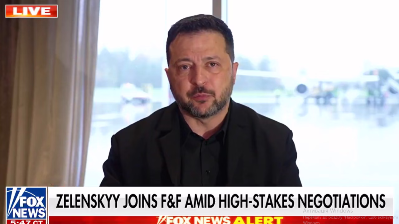 Президент України Володимир Зеленський під час інтерв'ю Fox News / Фото: скриншот трансляції Fox News