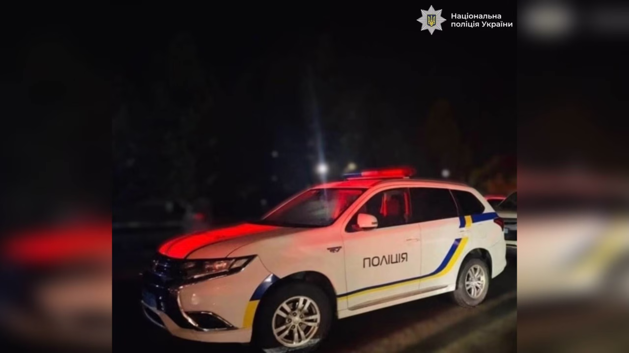 Поліцейський автомобіль на місці події в Івано-Франківській області / Фото: поліція Івано-Франківської області