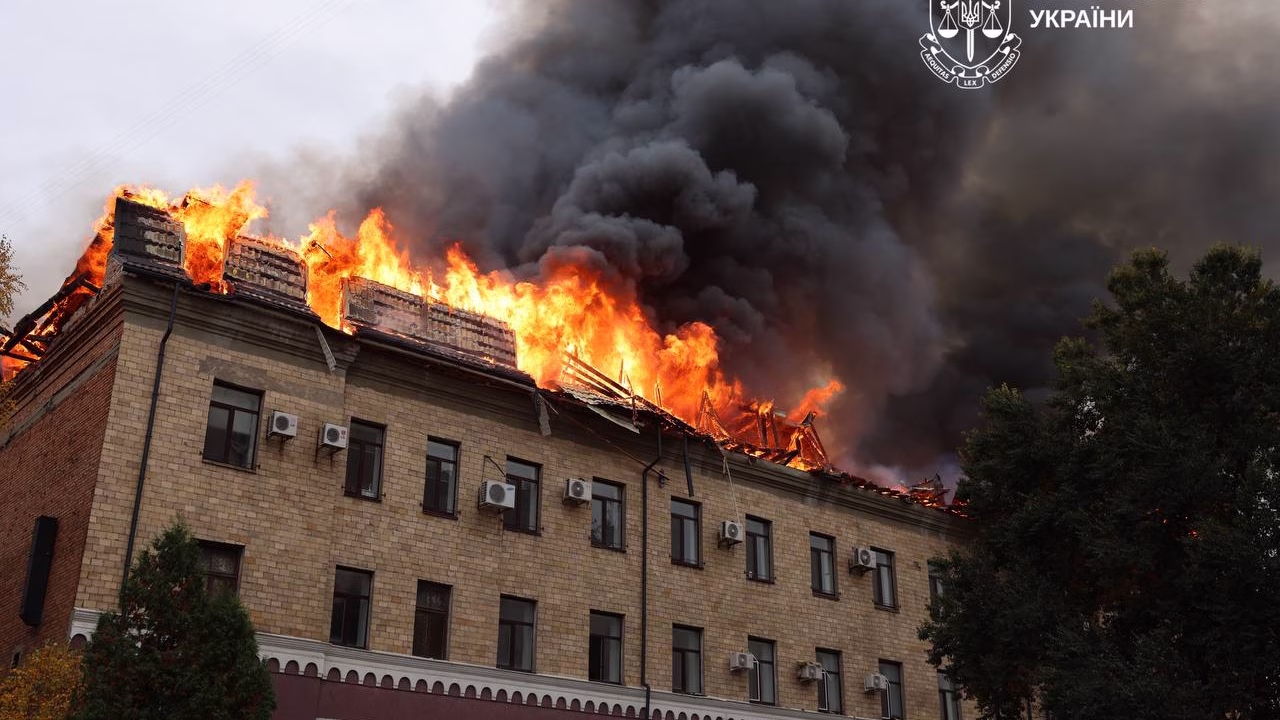 Масштабный пожар на гражданском предприятии в Харькове после российского удара БПЛА / Фото: Харьковская областная прокуратура