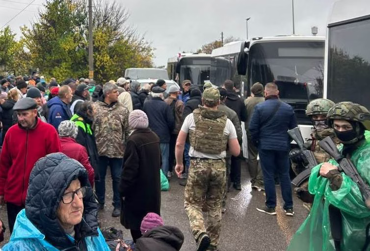Эвакуация в Олешках / Фото: Кирилл Буданов